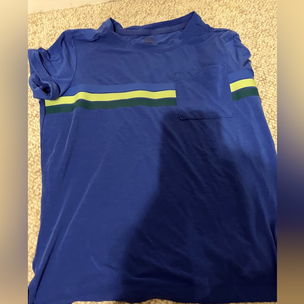 Sporty shirt